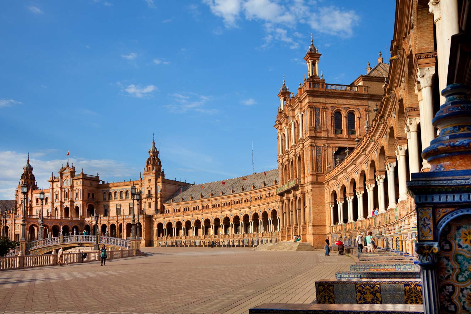 Plaza de España in Seville under a clear blue sky